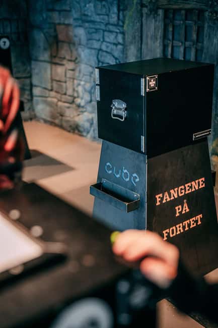 Oslo: Cube Escape Box Challenge Game - Location and Meeting Details at Fangene på Fortet
