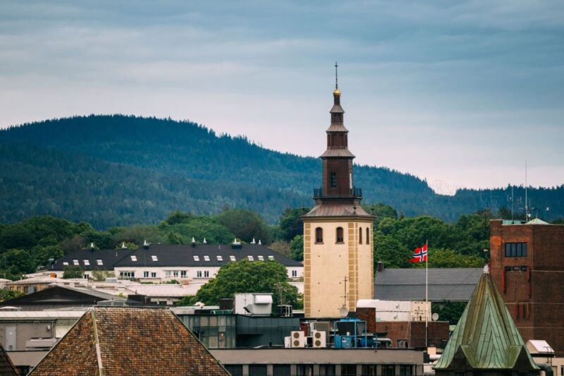 Oslo: Express Walk with a Local in 60 minutes - Key Points