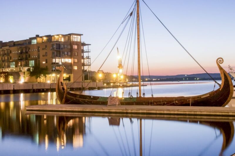 Oslo: Grand City Sightseeing Tour by Bus with Fjord Cruise - Exploring Holmenkollen Ski Jump and Scenic Views