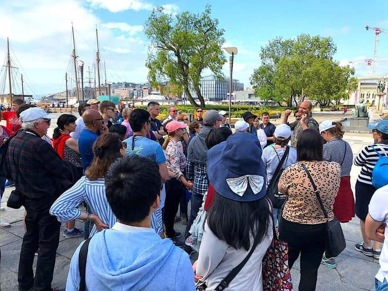 Oslo: Guided Walking Tour of Central Oslo with Local Guide - Discover Oslo with a Local Guide for Just $16