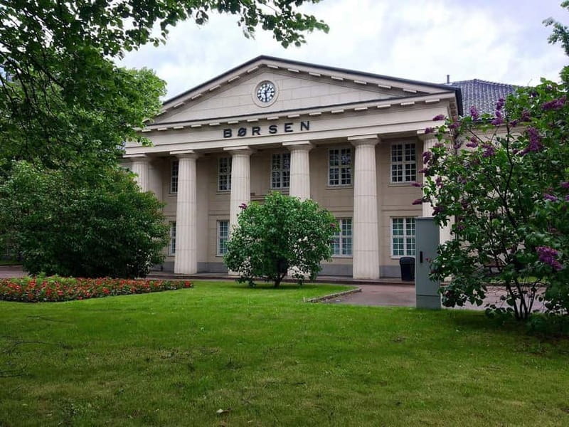 Oslo: Guided Walking Tour of Central Oslo with Local Guide - Value for Money and Guide Expertise