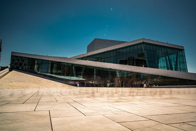 Oslo Highlights Private Walking Tour - Exploring Akershus Castle and the Bank Square