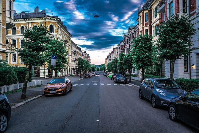 Oslo Highlights Private Walking Tour - Christian IV’s Statue and Kvadraturen District