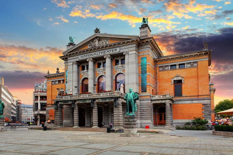 Oslo Old Town Walking Tour and Fjord Cruise Tickets - Practical Details: Meeting Point and Group Size