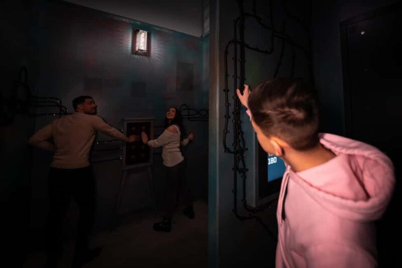 Oslo: Prison Island Adventure Escape Game - The Role of the Host and the Atmosphere