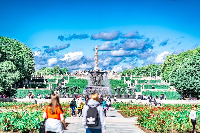 Oslo & Vigeland Park Private Walking Tour - Visiting the Royal Residence and Its Grounds