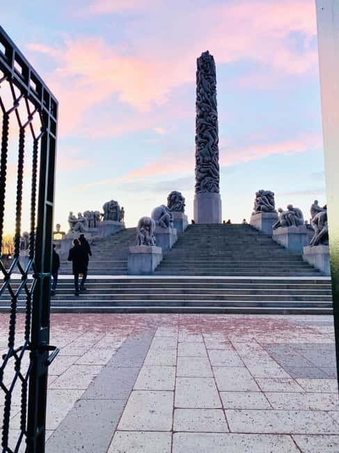 Oslo Walk:City Highlights & Hidden Gems_Private Walking Tour - Exploring Akershus Fortress and the Oslo Fjord