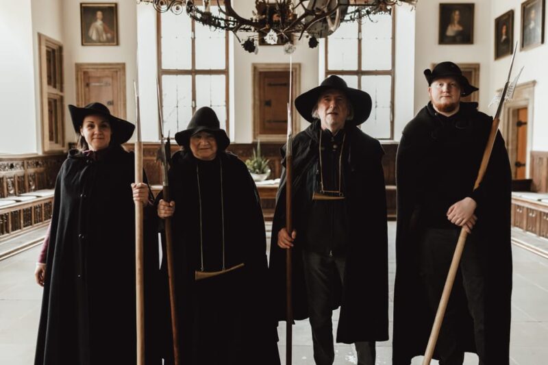 Osnabrück: Nachtwächter-Führung (Erlebnistour) - Practical Details: Meeting Point and Accessibility