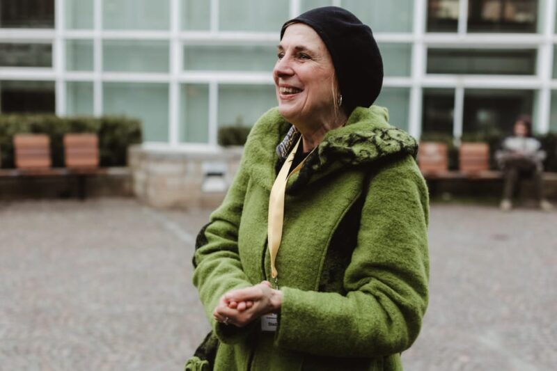 Osnabrück: Rathaus- und Altstadt Tour (Stadtführung) - Practical Details: Meeting Point and Accessibility