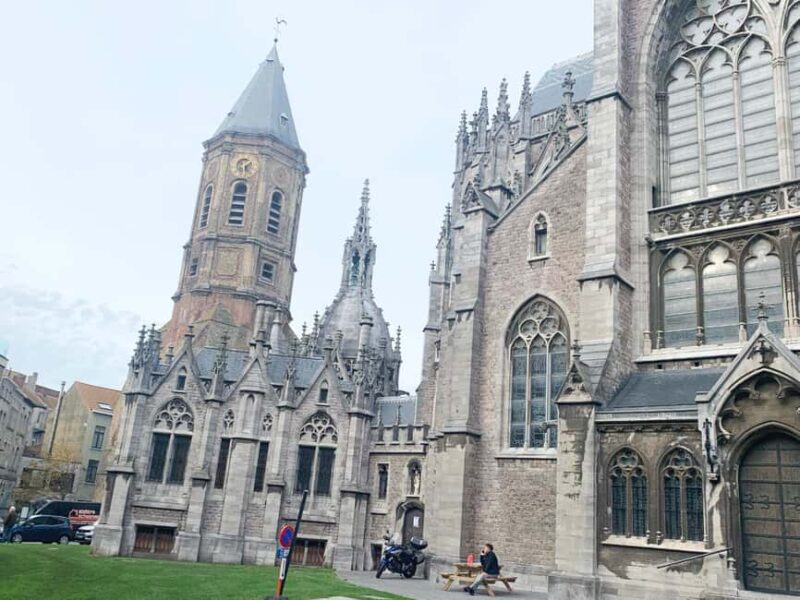 Ostend:Private tour by local certified guide in city center - Discover Ostend’s Royal and Artistic Heritage in Just 2 Hours