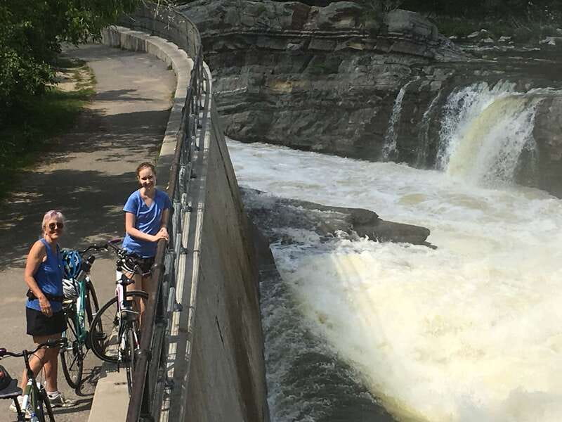 Ottawa: 4-Hour Bike Rental - The Experience of Using New Giant Bicycles in Ottawa