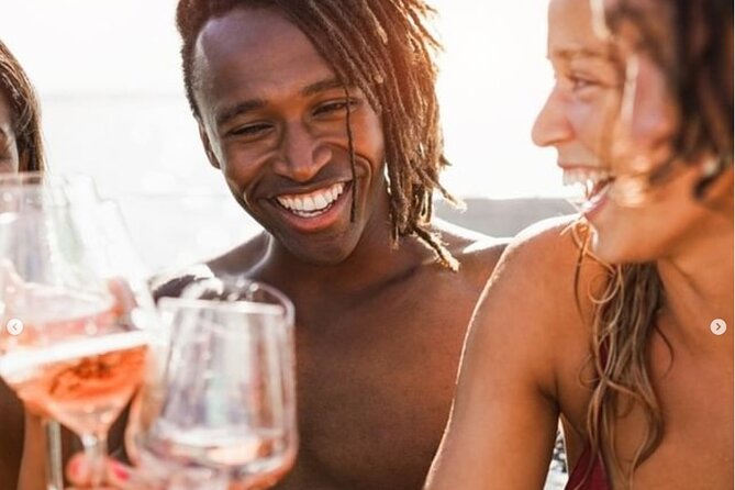 Ottawa: 6PM Shared River Cruise Aboard a Real Yacht (WedSun) - Scenic Stops and Landmarks Along the Ottawa River