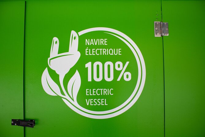 Ottawa Boat Cruise - Rideau Canal Cruise - The Ottawa Boat Cruise: An Electric Tour of the Rideau Canal