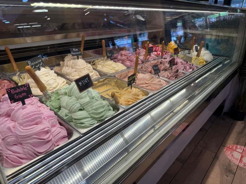 Ottawa: ByWard Market Food Tour with 7 Local Tastings - The Guide and Tour Experience