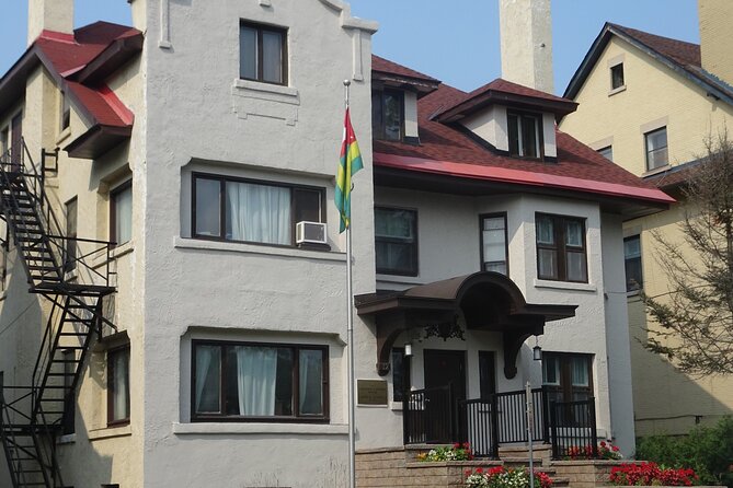 Ottawa Embassies self-guided walking tour & scavenger hunt - Starting at Strathcona Park, the Gateway to Ottawa’s Embassies