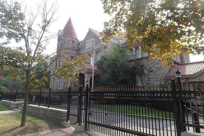 Ottawa Embassies self-guided walking tour & scavenger hunt - Strolling Through Macdonald Gardens Park