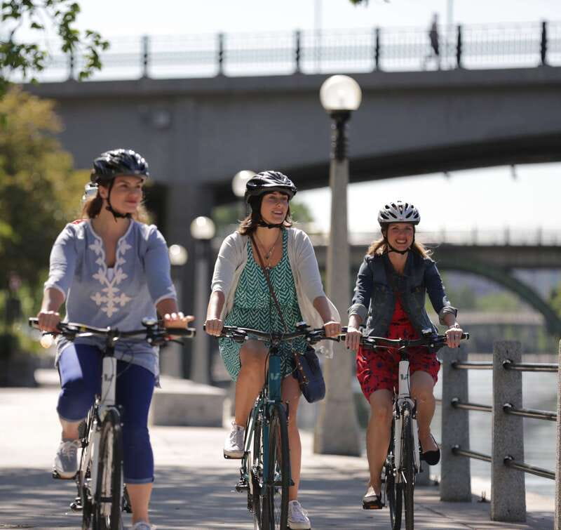 Ottawa: Guided Bike Tour through Ottawa and Gatineau - Ride Along the Historic Rideau Canal and Beyond