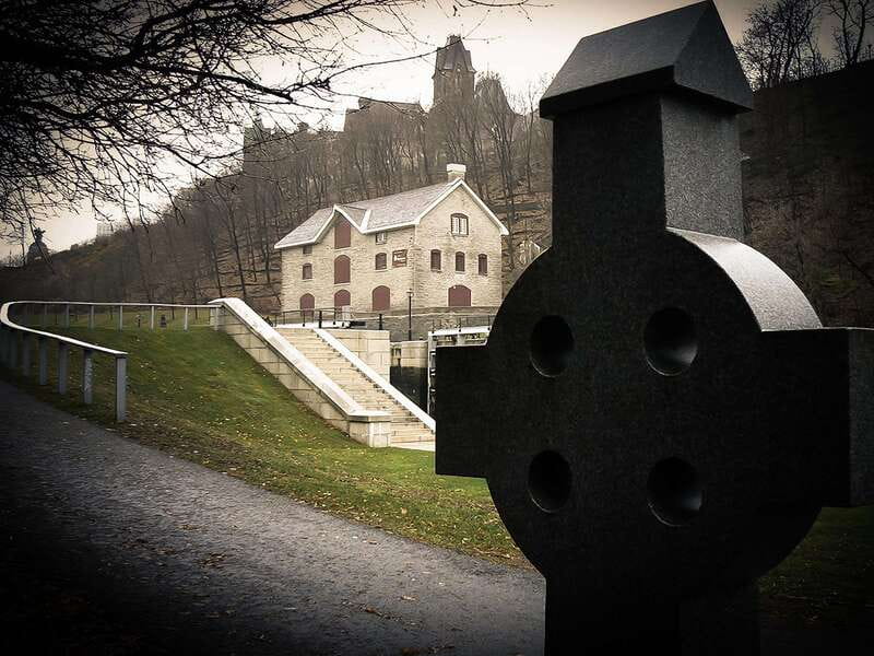 Ottawa: Haunted Night Walking Tour - What to Expect During the 75 Minutes