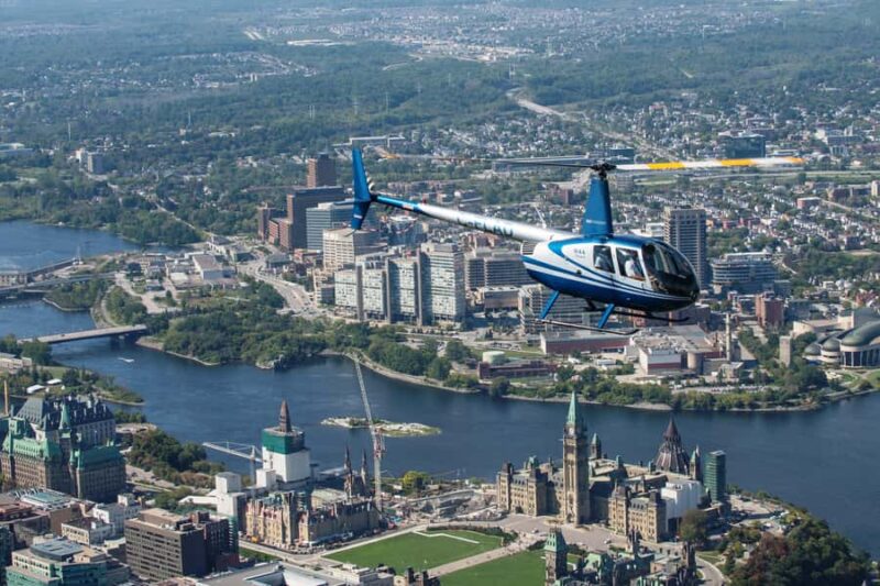 Ottawa Helicopter Tour: Fall Colors in Gatineau Park - Easy Access from the Canadian Aviation and Space Museum