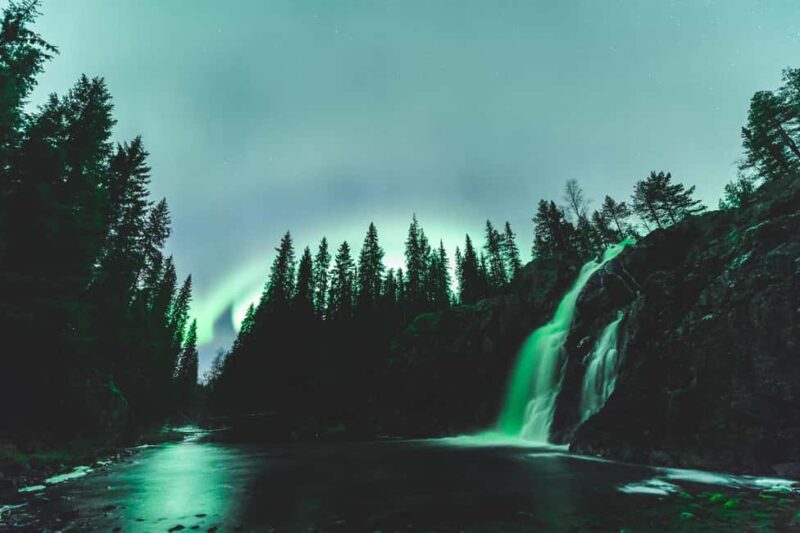 Oulu: Waterfall Hike with Campfire and Photos - Forest Trails and Natural Wonders