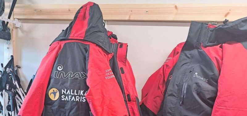 Oulu: Winter Clothing Set 12 hours Rental - Explore Oulu’s Winter Wonderland Fully Equipped with Thermal Gear