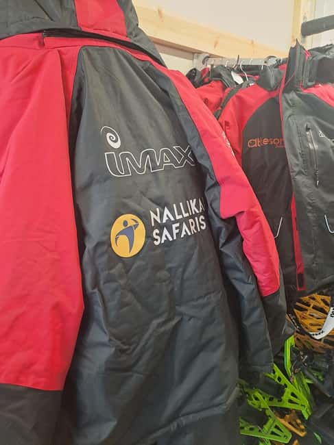 Oulu: Winter Clothing Set 12 hours Rental - Key Points