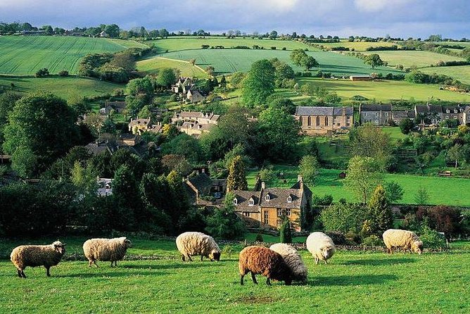 Our Famous North Cotswold Tour - Exploring the North Cotswolds in Style and Comfort