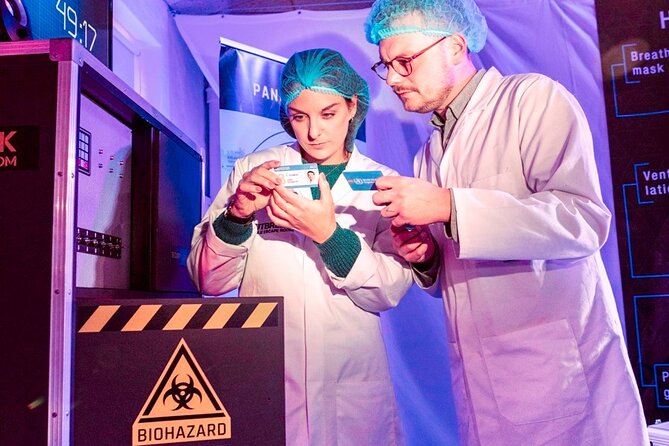 Outbreak Escape Room - The Role of the Guides: Ada, Dino, Sebastian, and More