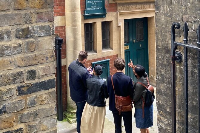 Outdoor Adventure Game in London - From Quirky Streets to British Museum Secrets