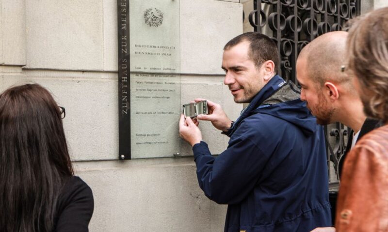 Outdoor Escape Game with Augmented Reality trough Zurich - Family-Friendly and Challenging Game Options