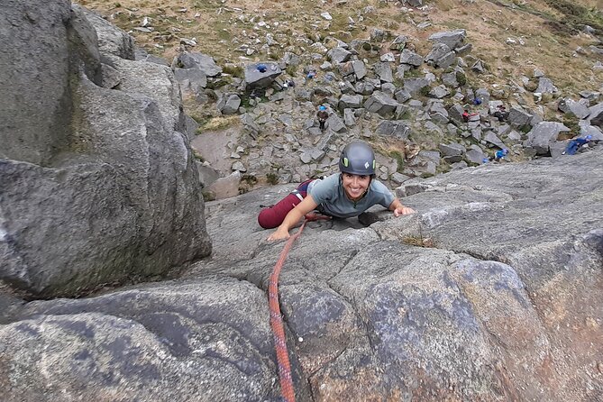 Outdoor Rock Climbing Taster Day in Peak District - Weather and Clothing Considerations