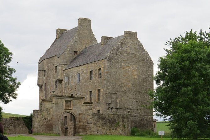 Outlander Adventure Day Tour from Glasgow Including Admissions - Key Points