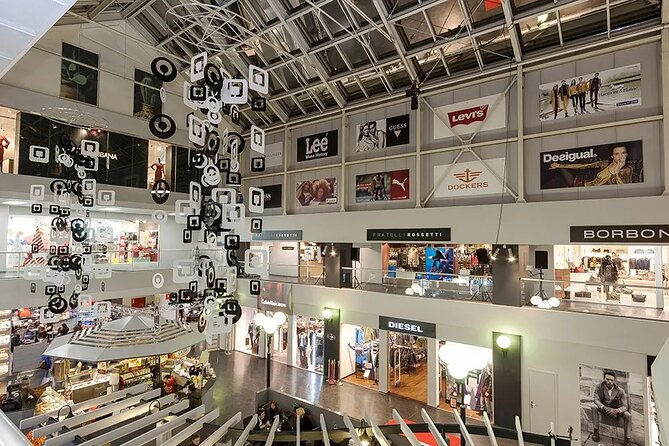 Outlet Serravalle o FoxTown Con Autista Privato Da Milano - Who Should Consider This Tour