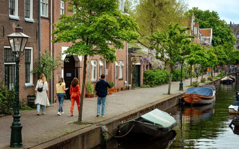 Outside Escape Amsterdam with your friend(s) and have fun! - Practical Details and Flexibility