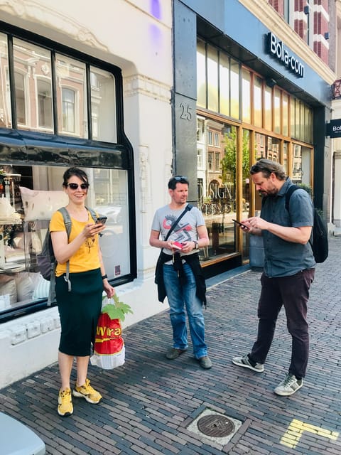 Outside Escape Amsterdam with your friend(s) and have fun! - Visiting Museums and Local Cafes During the Tour