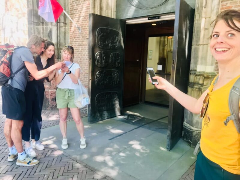 Outside Escape Amsterdam with your friend(s) and have fun! - Who Will Enjoy This Tour Most?