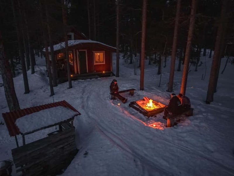 Överkalix - Lapland : 2-Day Snowmobile trip and overnight - Discover the Swedish Wilderness on a Snowmobile