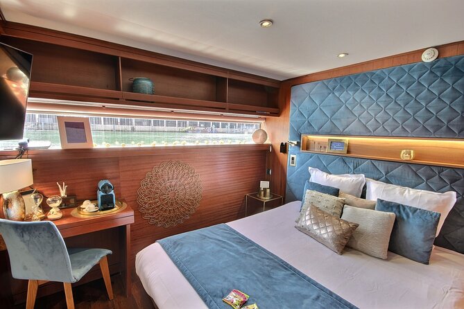 Overnight Stay onboard Paris Seine River Dinner with Cruise - The Unique Overnight Experience on the Seine