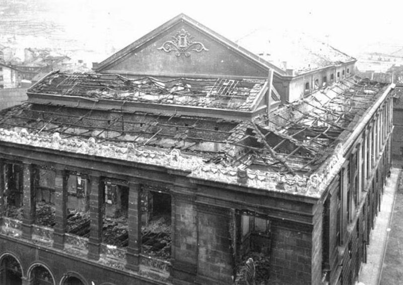 Oviedo: Tour de la Revolución de 1934 - Oviedo: An Essential Historical Perspective on 1934