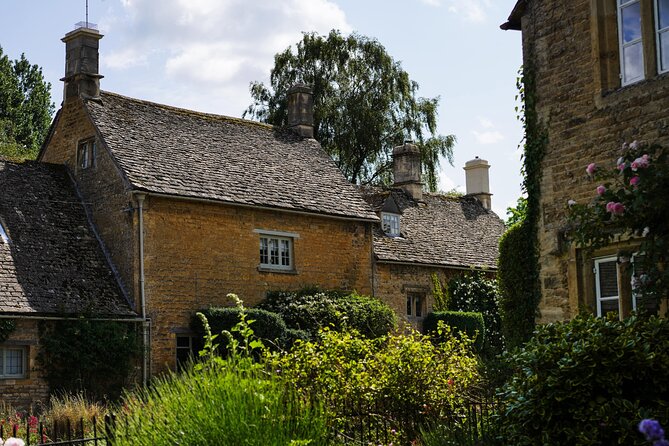 Oxford and Cotswolds Tour with Country Pub Lunch from London - Practical Details and Accessibility