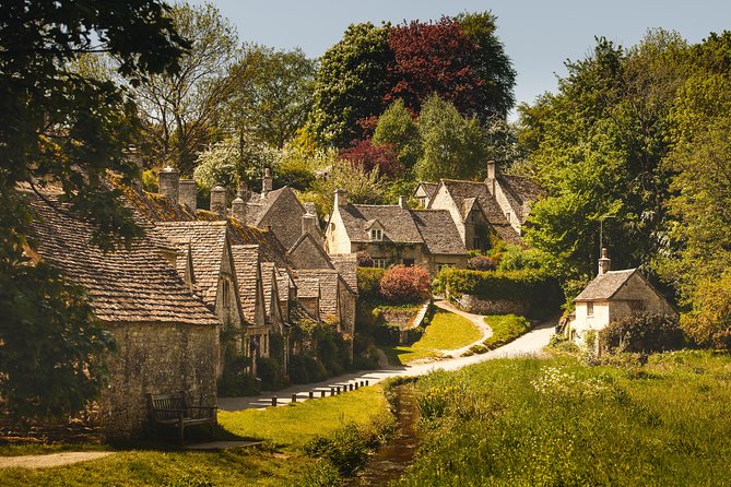 Oxford and Traditional Cotswolds Villages Small-Group Day Tour from London - The Small-Group Advantage and Personalized Experience