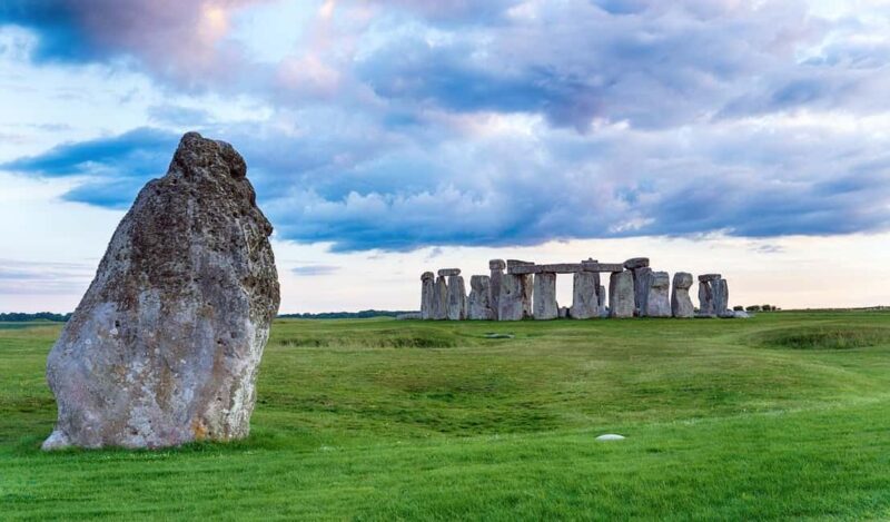 Oxford: Archaeologist Guide - Stonehenge & Bath Private Tour - A Fully Guided Private Day Trip from Oxford