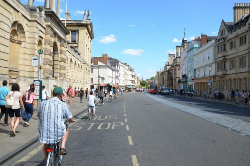 Oxford: City Bike Tour with Student Guide - Key Points