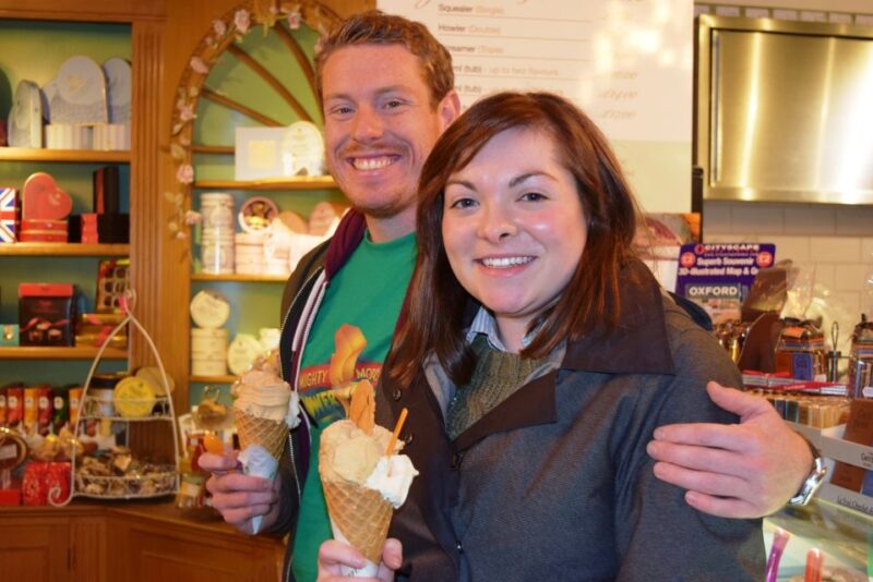Oxford Food & Drink Tasting & Sightseeing Guided Tour - Entering Oxford University and Historic School Buildings