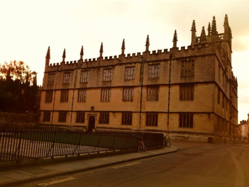 Oxford: Harry Potter Insights Divinity School Group Tour - The Tours Pacing and Group Size Advantages