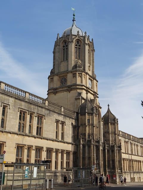 Oxford: Harry Potter Tour - Exploring New College’s Cloisters and Courtyards