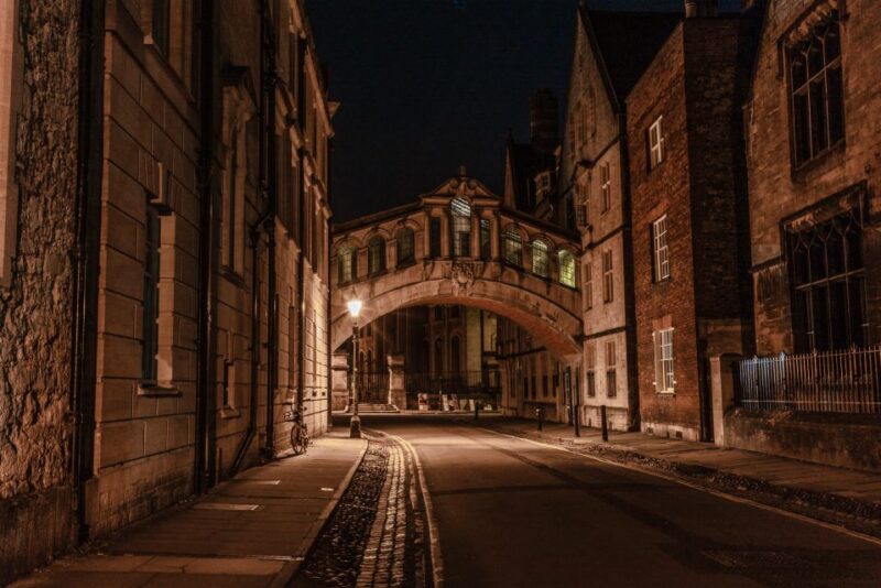 Oxford: Official Haunted Oxford Ghost Tour - Key Points