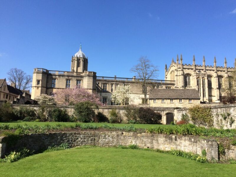 Oxford: Private City Tour & University Historical Highlights - Exploring a Typical Oxford College and Its Quadrangles