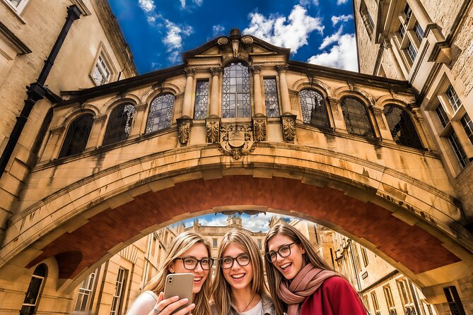 Oxford Private Day Trip from London Sightseeing & Lunch - Exploring Oxford Castle & Prison
