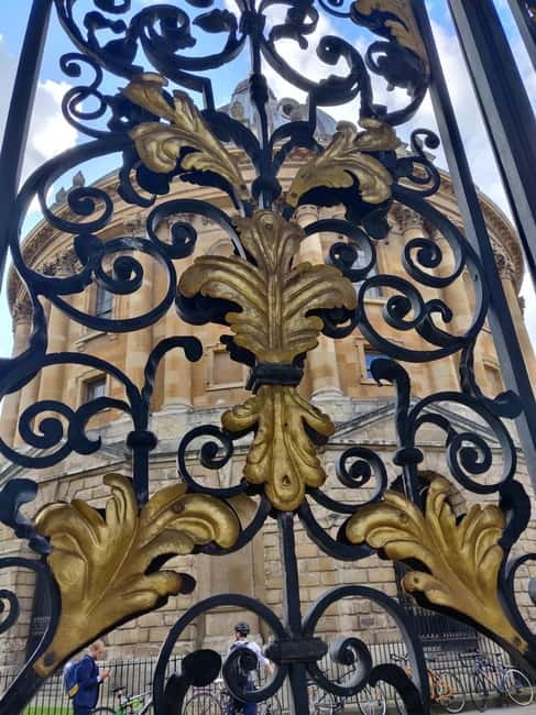 Oxford: Private Guided Walking Tour of University and City - Flexibility and Customization